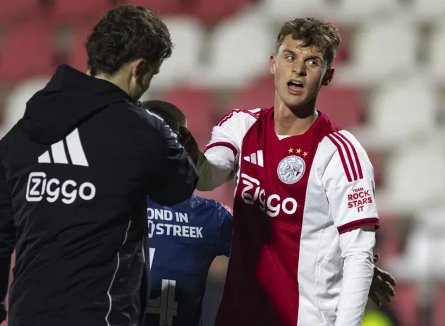 bob半岛体育app下载-小伊布：我来阿贾克斯是为了做自己，而不是因为其他任何事